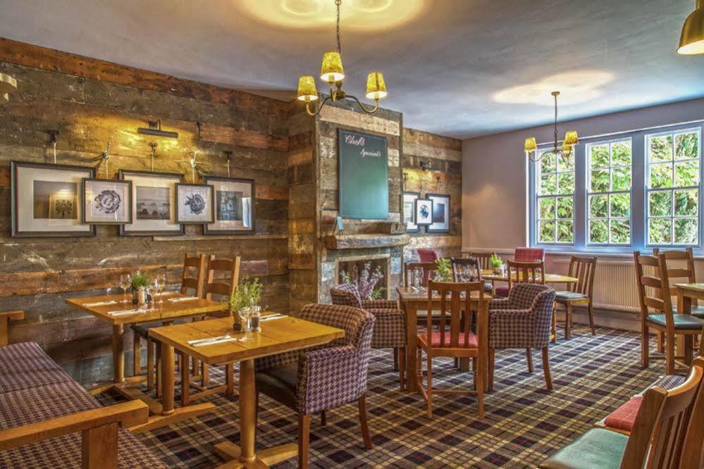 The Poacher Inn Hook  Luaran gambar