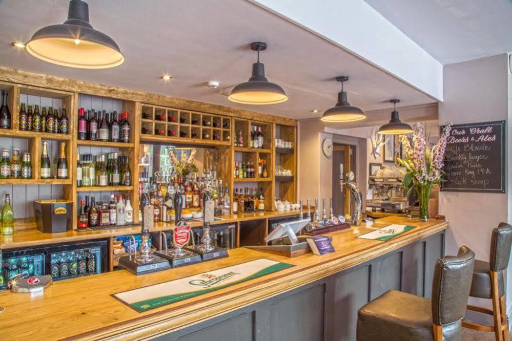 The Poacher Inn Hook  Luaran gambar