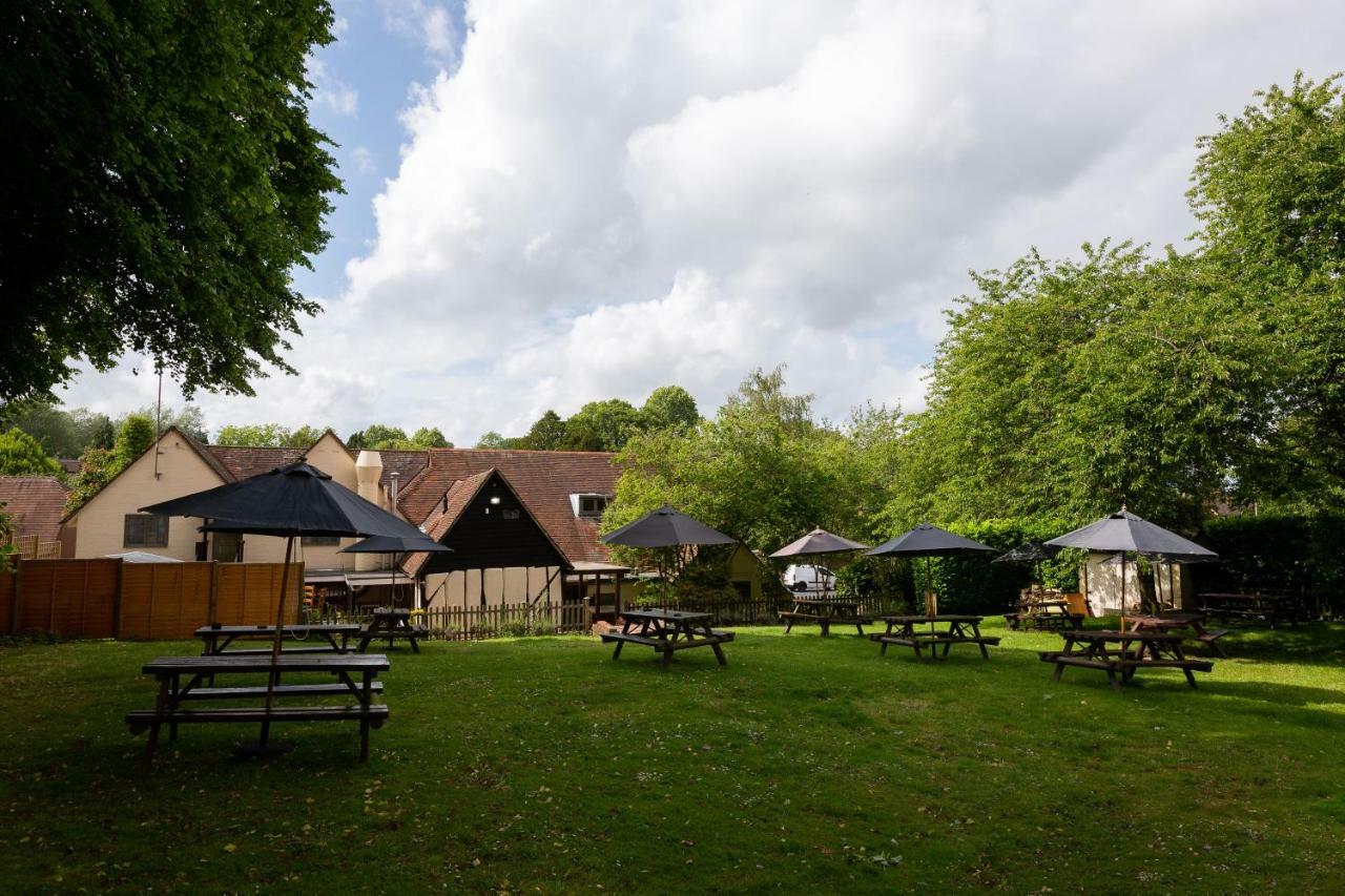 The Poacher Inn Hook  Luaran gambar