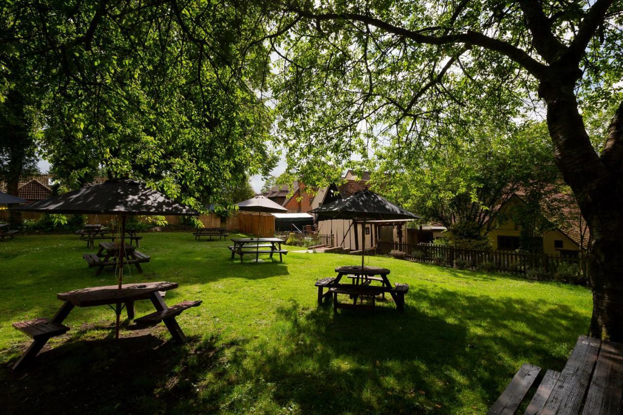 The Poacher Inn Hook  Luaran gambar